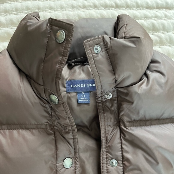 Land’s End Brown Puffer Vest - Picture 2 of 3